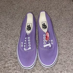 NWT Lilac Vans Size Men’s 9.5/ W11